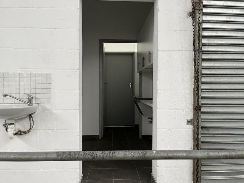 To Let commercial Property for Rent in Montague Gardens Western Cape